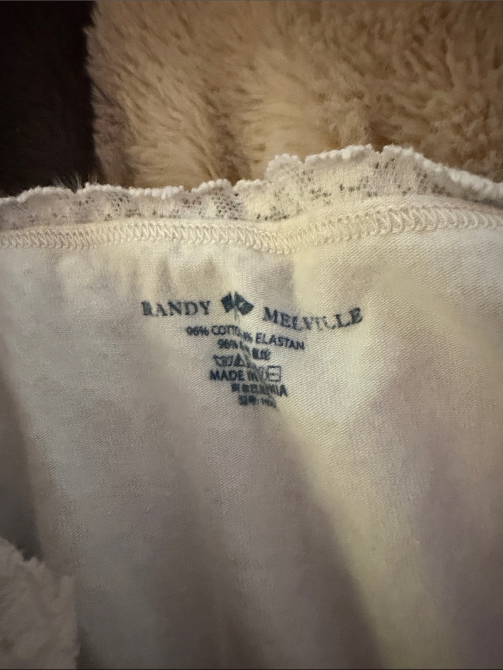 Brandy Melville crème floral tank with lace - Picture 2 of 3